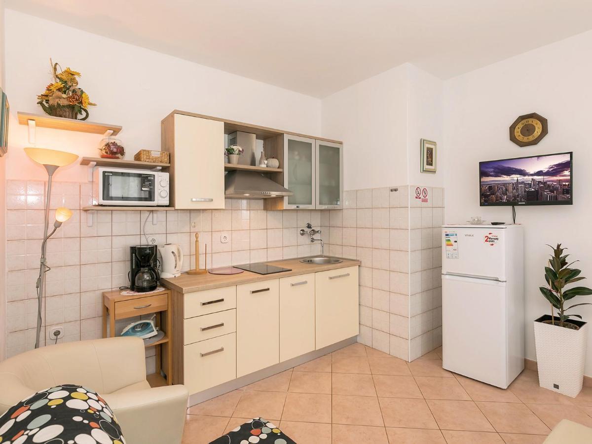 Apartments Graziella Porec Bagian luar foto