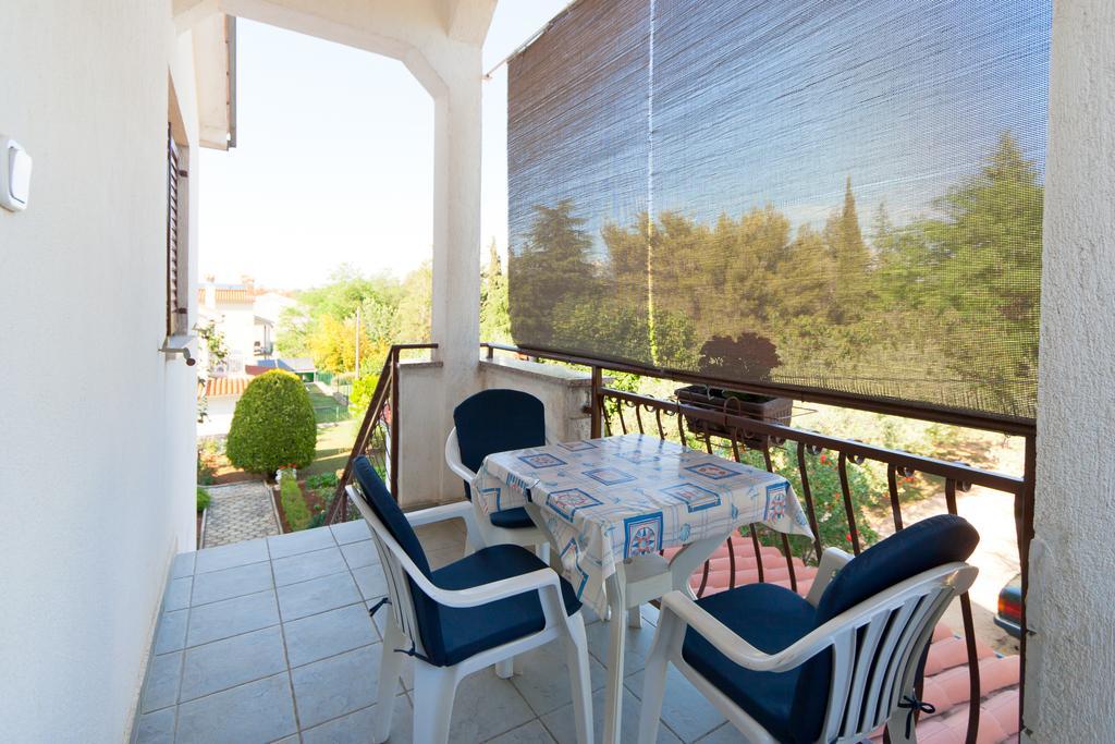Apartments Graziella Porec Bagian luar foto